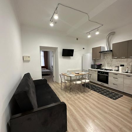 Levvv Apartment Λβιβ Εξωτερικό φωτογραφία