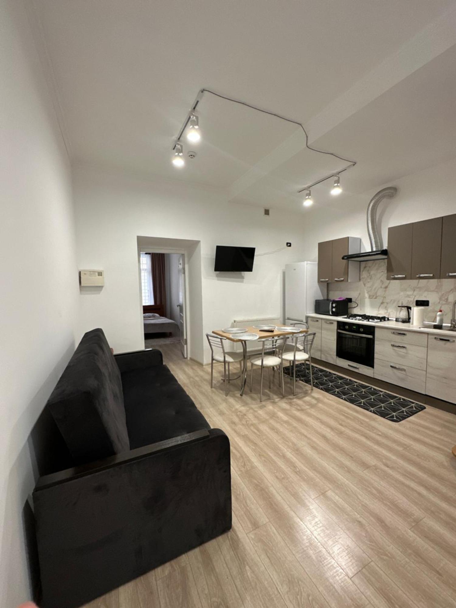 Levvv Apartment Λβιβ Εξωτερικό φωτογραφία